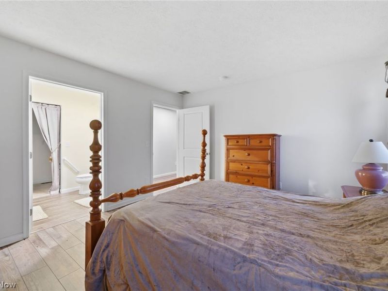 2664 Himelrigh Boulevard, Barberton, OH 44203 Photo 13