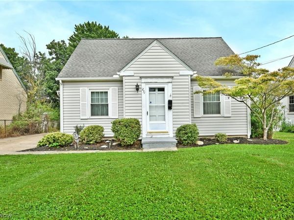 271 Parkgate Avenue , Austintown, OH 44515