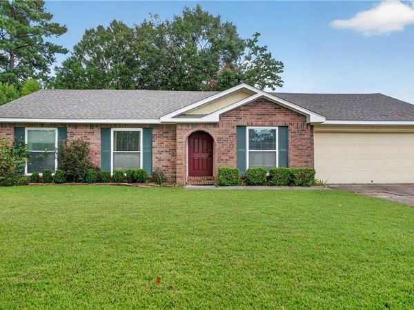 328 CRESCENTWOOD Loop, Slidell, LA 70458
