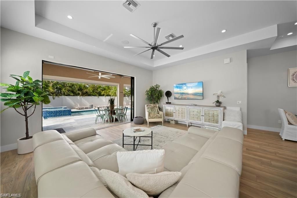 828 100th Ave N, Naples, FL 34108 Photo