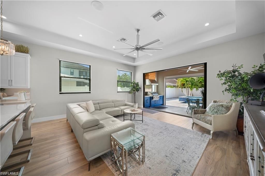 828 100th Ave N, Naples, FL 34108 Photo