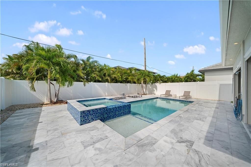 828 100th Ave N, Naples, FL 34108 Photo