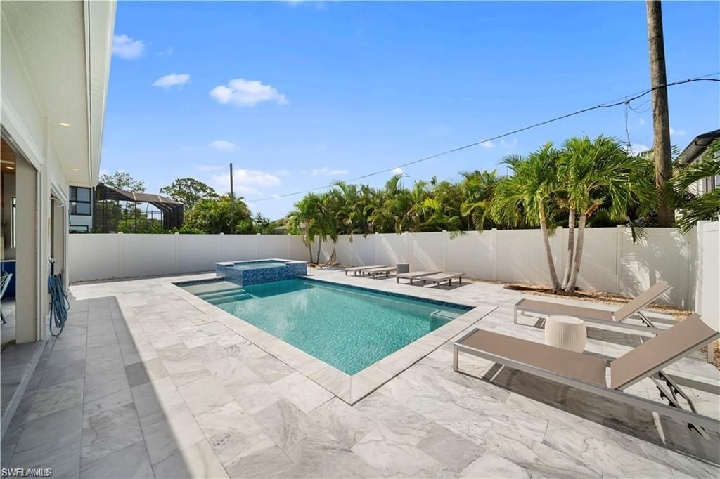 828 100th Ave N, Naples, FL 34108 Photo