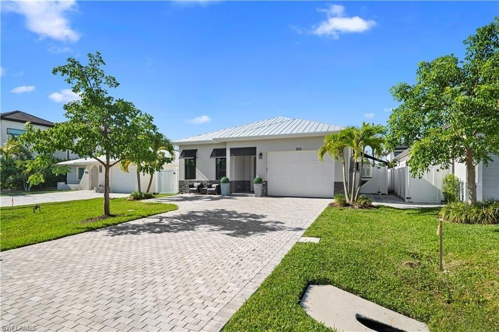 828 100th Ave N, Naples, FL 34108 Photo