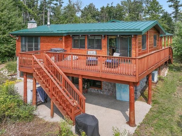 10041 PINE TREE TRAIL, Amherst, WI 54407