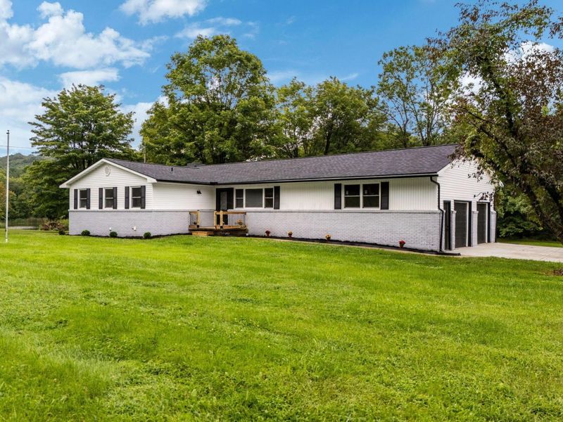 2525 Hamburg Road SW, Lancaster, OH 43130 Photo 2