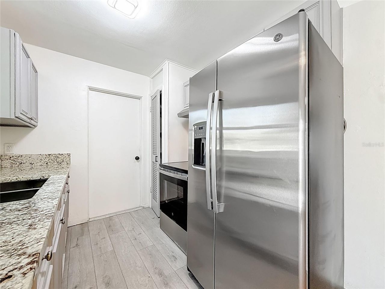 396 Lewis Boulevard Se, Saint Petersburg, FL 33705 Photo