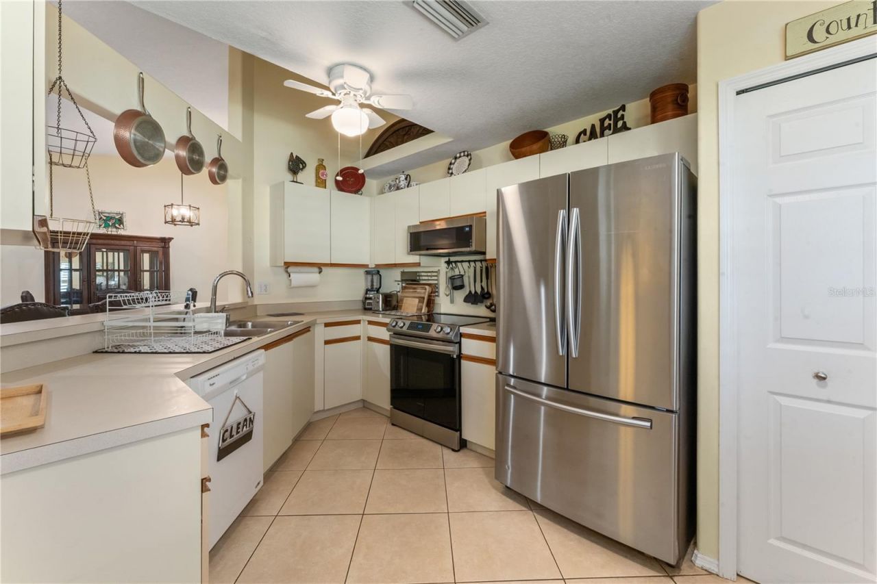 3312 60th Avenue W, Bradenton, FL 34207 Photo