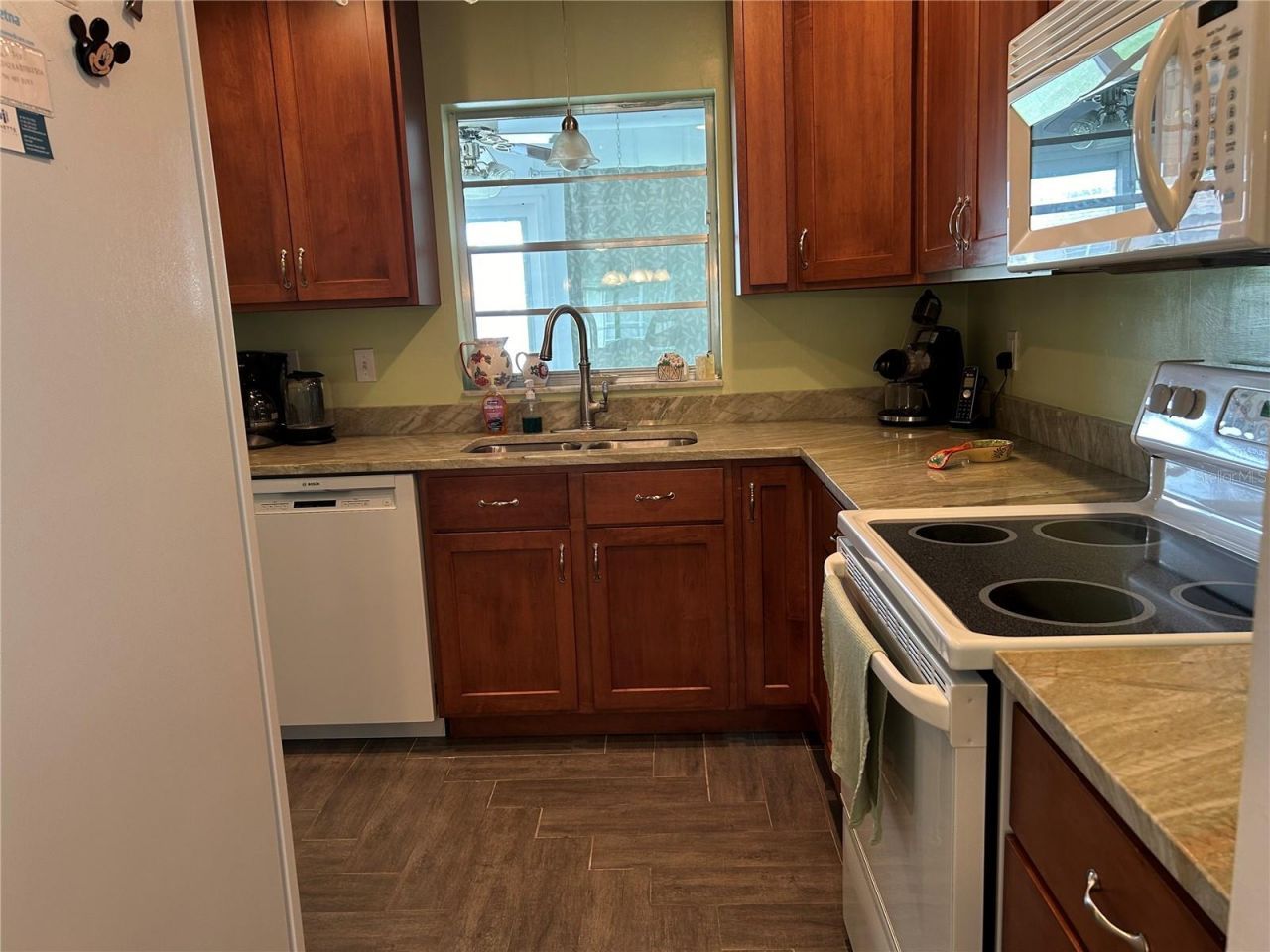 1359 Glendale Circle W, Unit 214, Sarasota, FL 34232 Photo