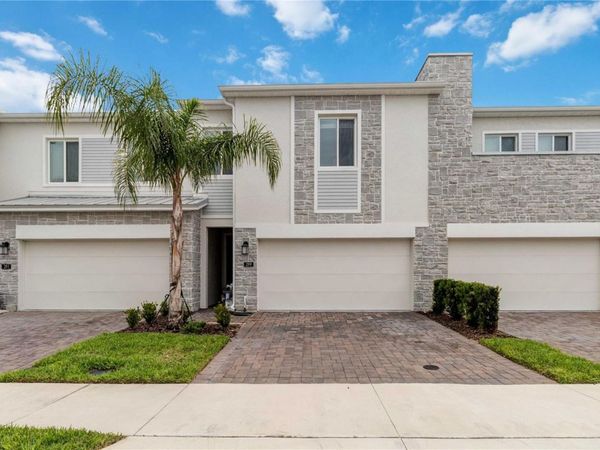 299 NINE IRON DRIVE , DAVENPORT, FL 33896