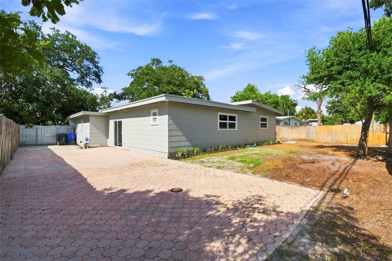 7326 11th Avenue N, Saint Petersburg, FL 33710 Photo