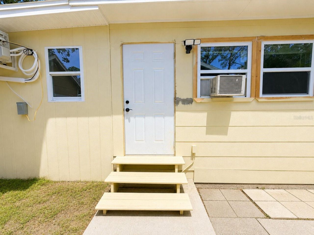 217 50th Ter N , Saint Petersburg, FL 33703 Photo