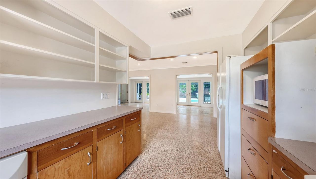 4735 Remington Drive, Sarasota, FL 34234 Photo