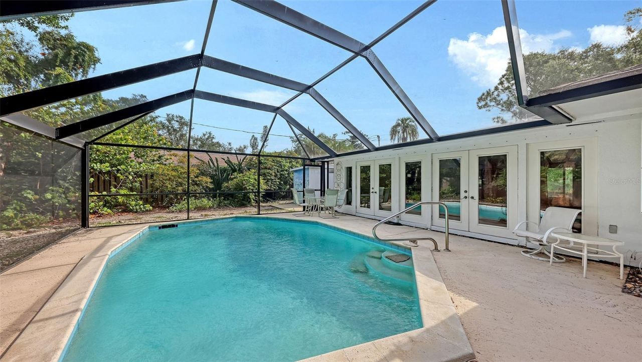 4735 Remington Drive, Sarasota, FL 34234 Photo