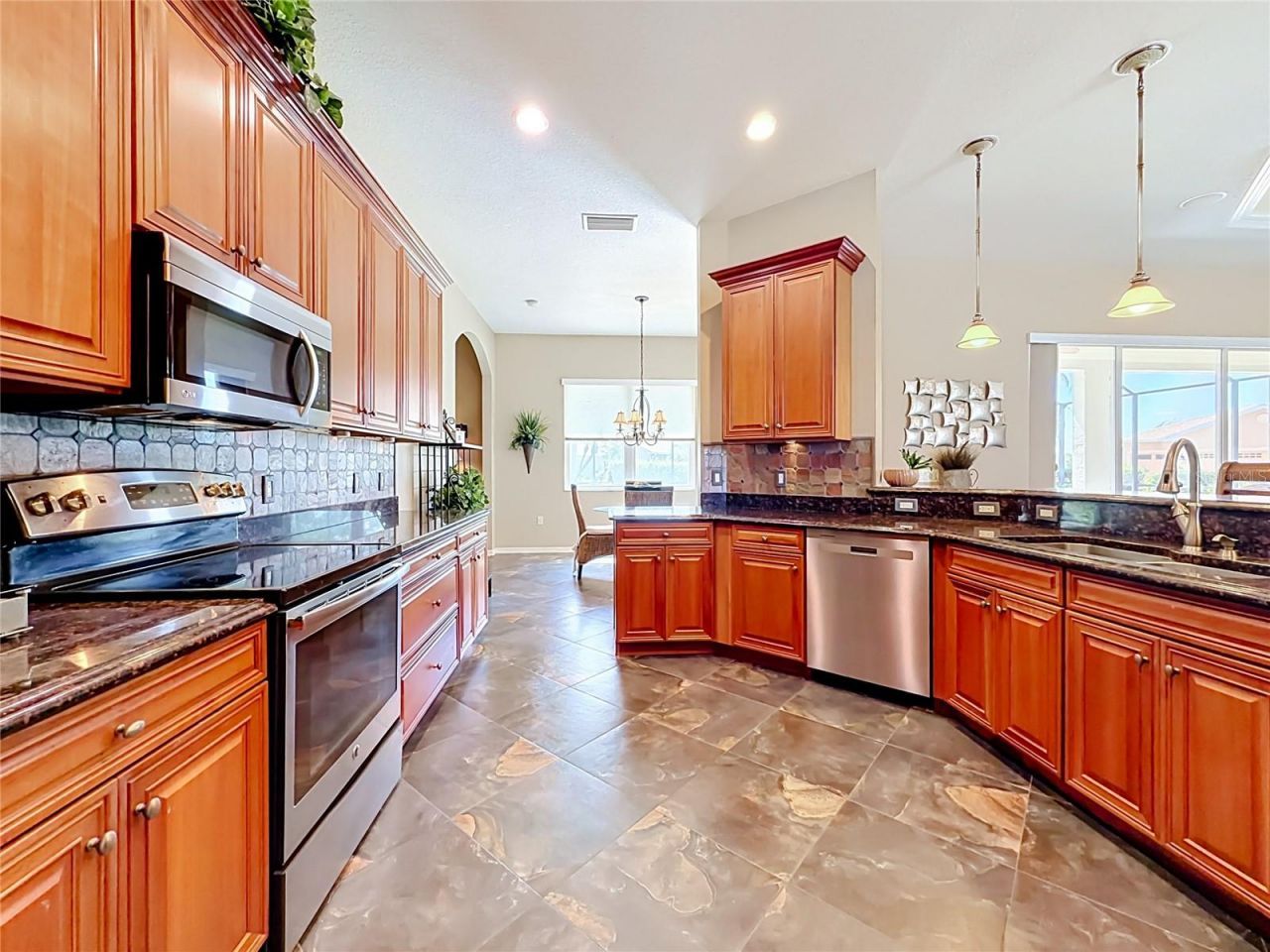 4231 Coconut Drive , Lake Wales, FL 33859 Photo