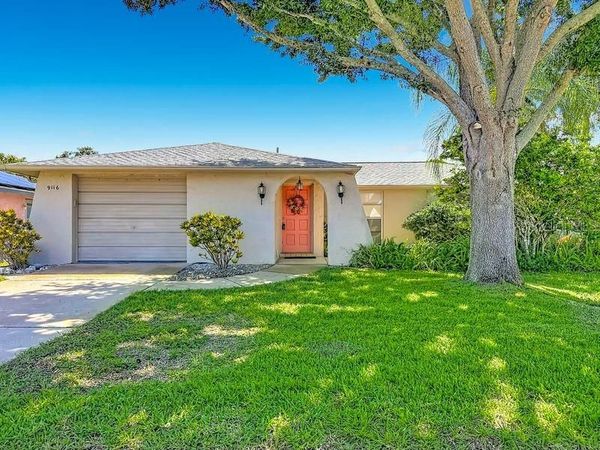 9116 FARMINGTON LANE , PORT RICHEY, FL 34668