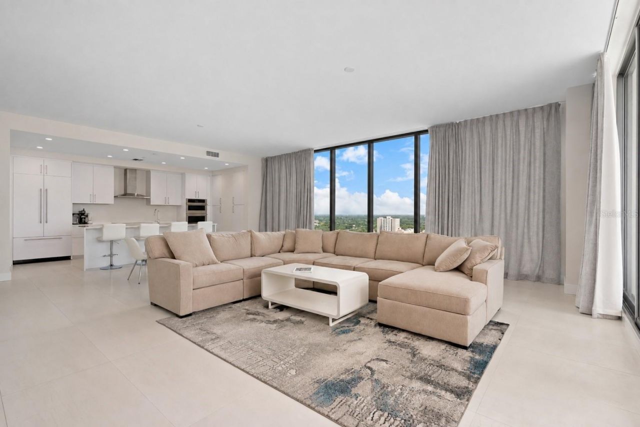 275 1st Avenue S, Unit 1902, Saint Petersburg, FL 33701 Photo