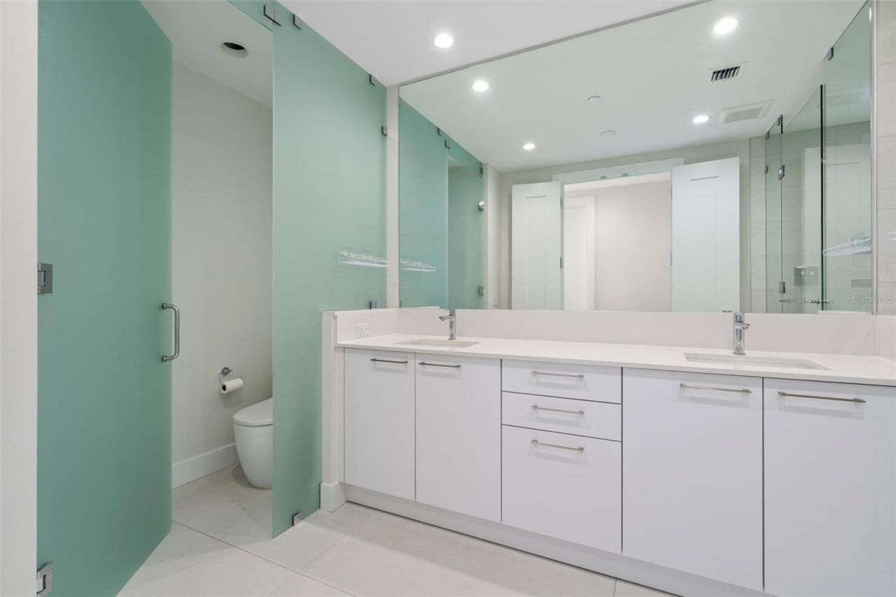 275 1st Avenue S, Unit 1902, Saint Petersburg, FL 33701 Photo