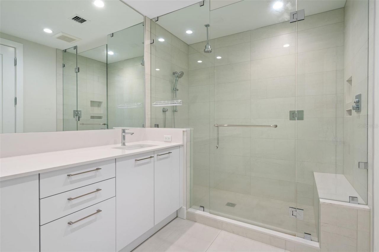 275 1st Avenue S, Unit 1902, Saint Petersburg, FL 33701 Photo