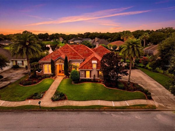 1059 CEASARS COURT , MOUNT DORA, FL 32757
