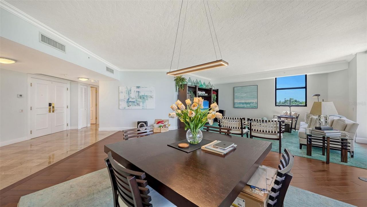 1241 Gulf Of Mexico Drive, Unit 303, Longboat Key, FL 34228 Photo