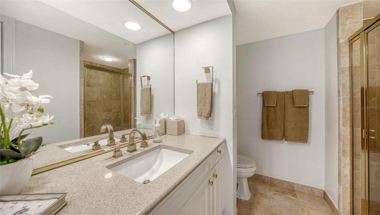 1241 Gulf Of Mexico Drive, Unit 303, Longboat Key, FL 34228 Photo