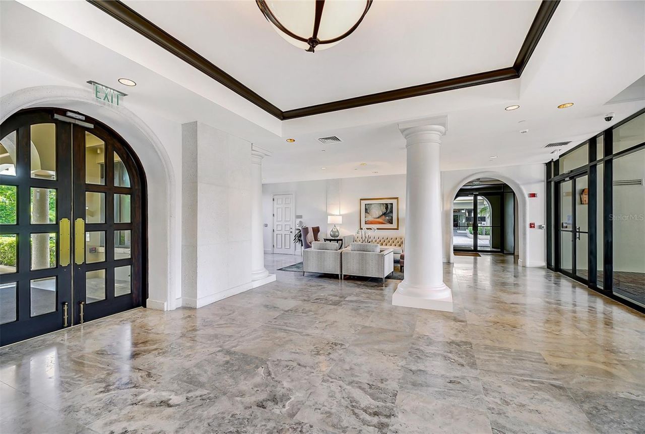 1241 Gulf Of Mexico Drive, Unit 303, Longboat Key, FL 34228 Photo