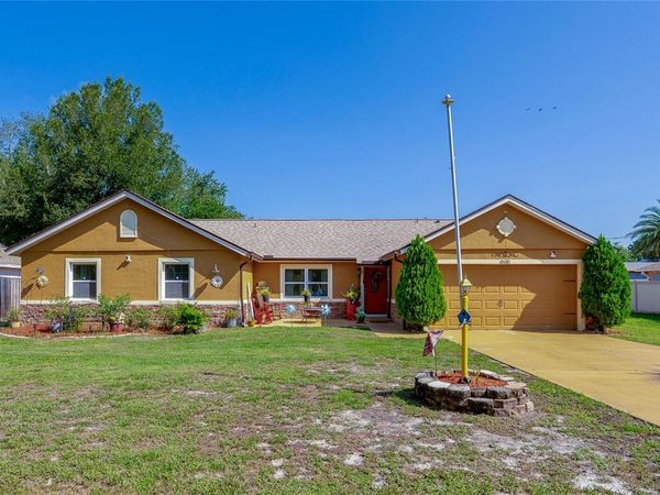 578 N GOODRICH DRIVE , DELTONA, FL 32725