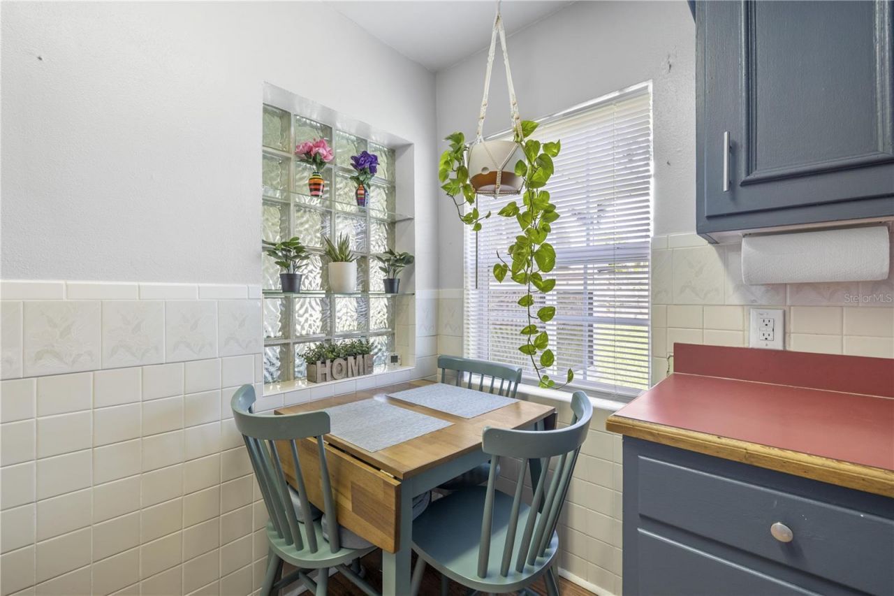 304 W Lake Avenue , Auburndale, FL 33823 Photo