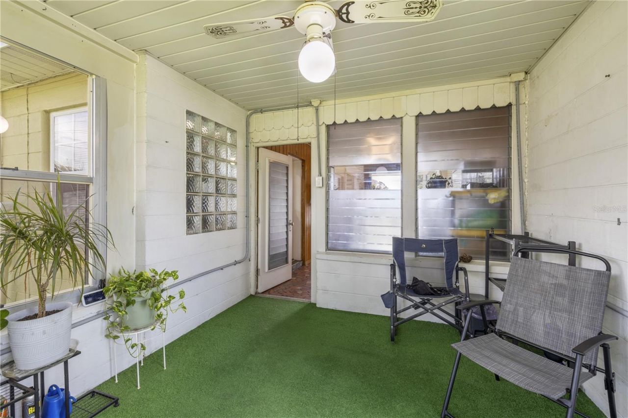 304 W Lake Avenue , Auburndale, FL 33823 Photo