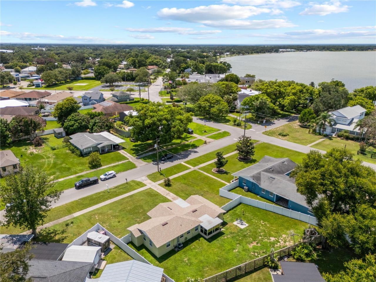 304 W Lake Avenue , Auburndale, FL 33823 Photo