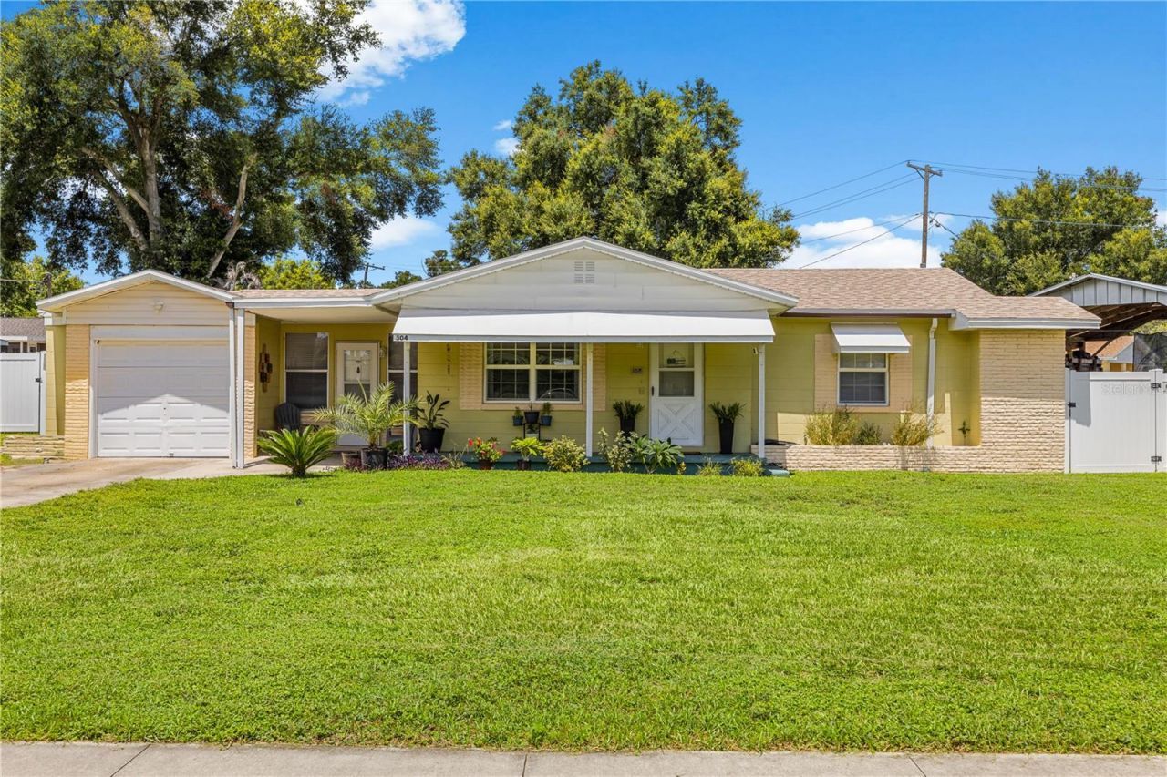304 W Lake Avenue , Auburndale, FL 33823 Photo