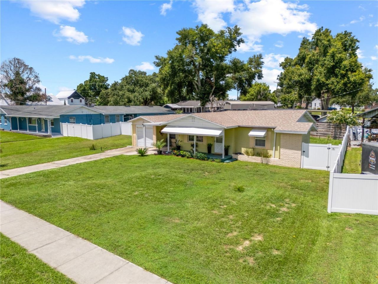 304 W Lake Avenue , Auburndale, FL 33823 Photo