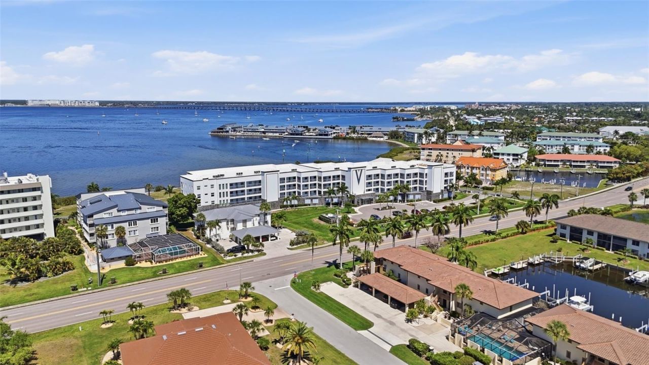 1425 Park Beach Circle , Unit 1310, Punta Gorda, FL 33950 Photo