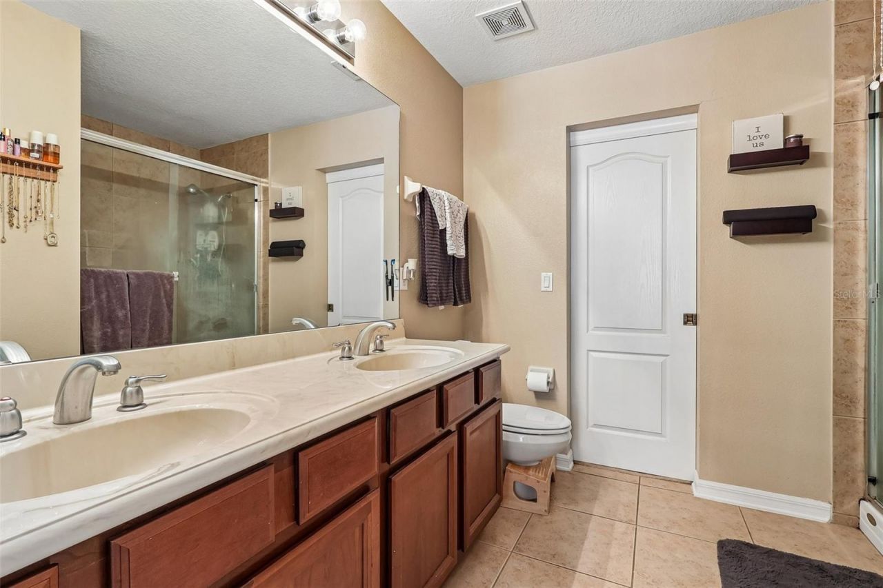 5605 Rutherford Place , Oviedo, FL 32765 Photo
