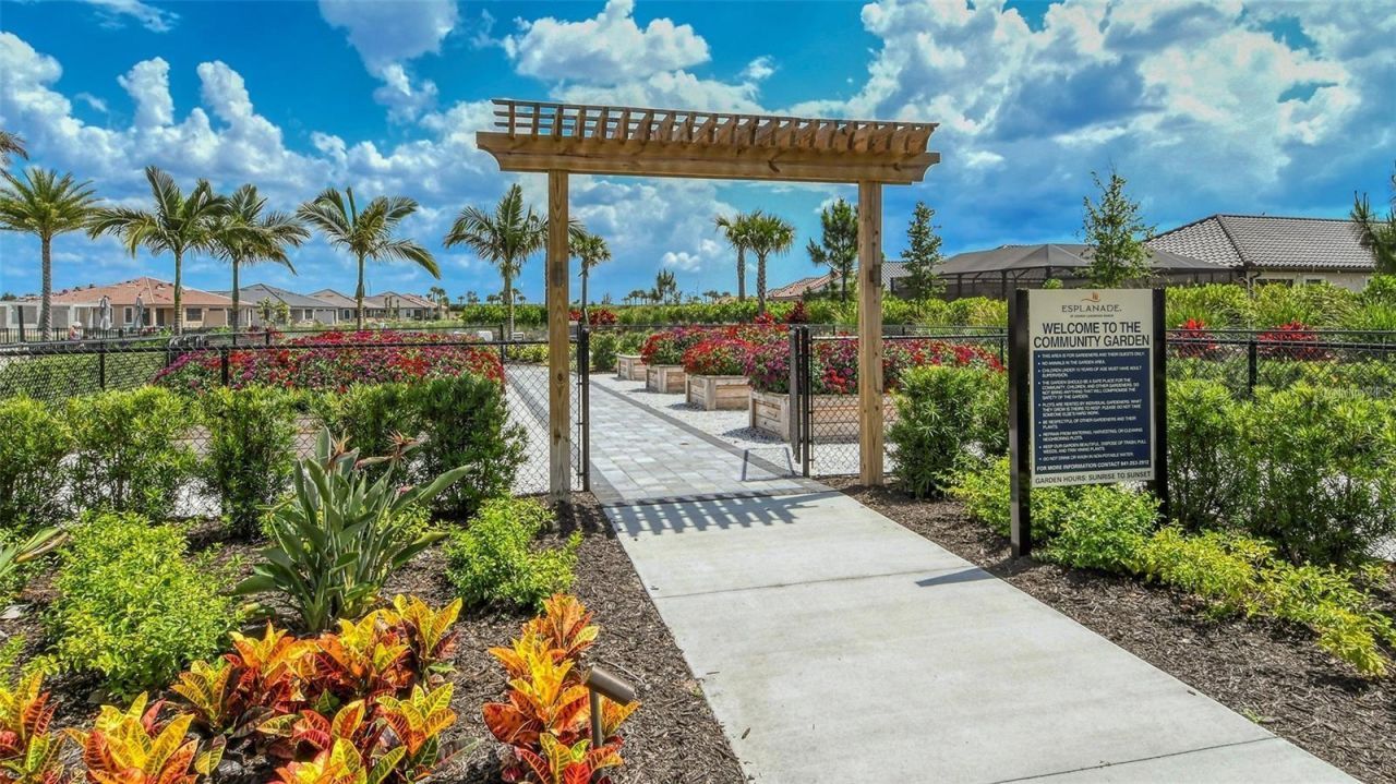 16415 Isola Place, Lakewood Ranch, FL 34211 Photo