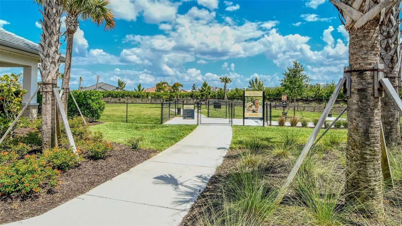 16415 Isola Place, Lakewood Ranch, FL 34211 Photo