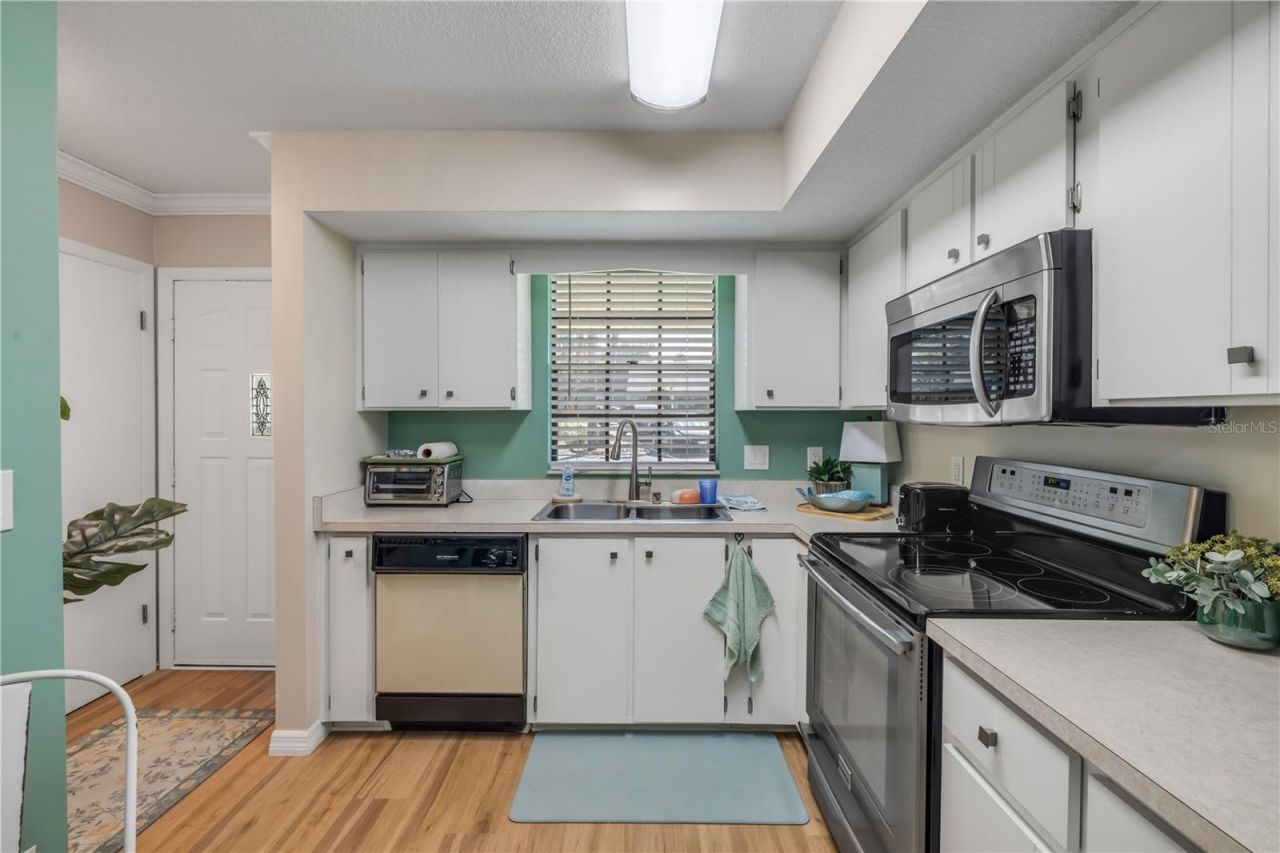 232 N Ridgewood Avenue , Unit 23, Edgewater, FL 32132 Photo