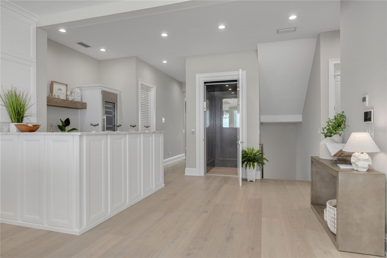34 Gulf Boulevard, Indian Rocks Beach, FL 33785 Photo