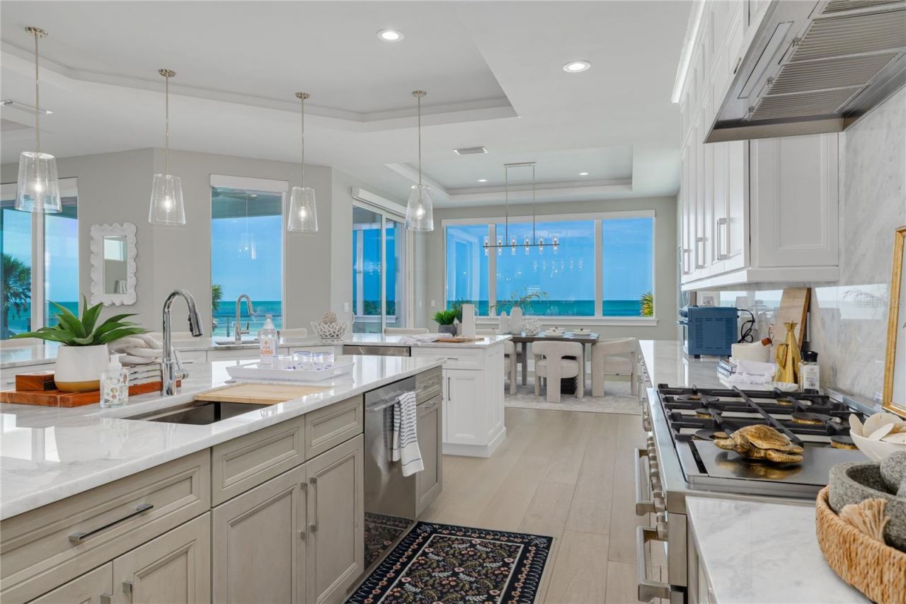 34 Gulf Boulevard, Indian Rocks Beach, FL 33785 Photo