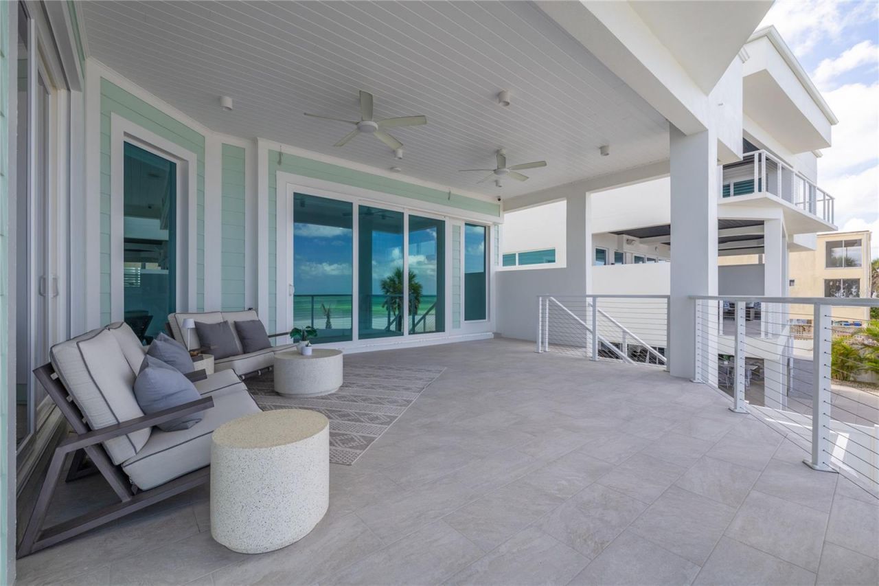 34 Gulf Boulevard, Indian Rocks Beach, FL 33785 Photo