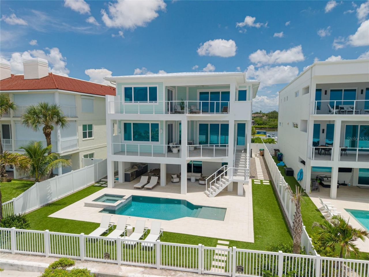 34 Gulf Boulevard, Indian Rocks Beach, FL 33785 Photo