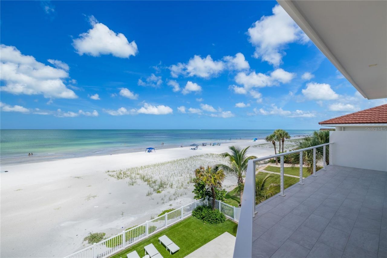 34 Gulf Boulevard, Indian Rocks Beach, FL 33785 Photo