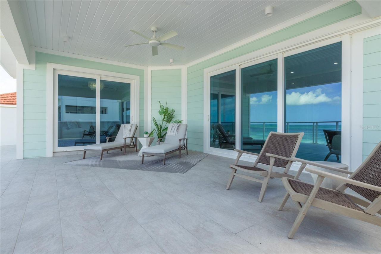 34 Gulf Boulevard, Indian Rocks Beach, FL 33785 Photo