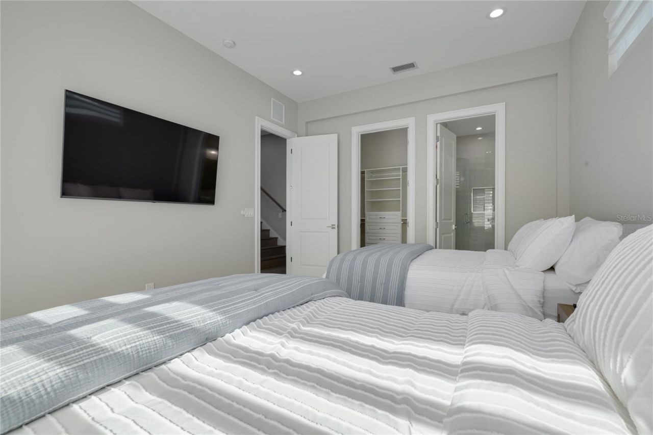 34 Gulf Boulevard, Indian Rocks Beach, FL 33785 Photo