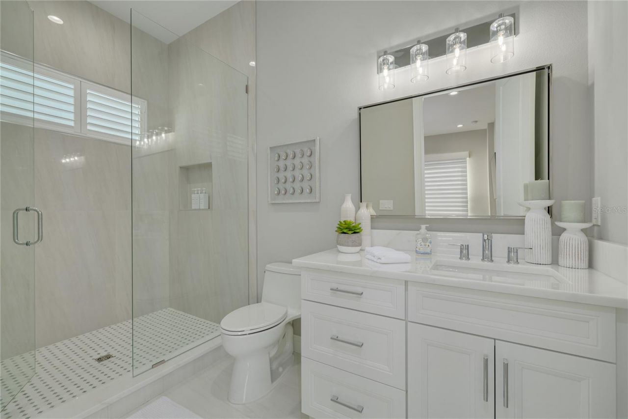 34 Gulf Boulevard, Indian Rocks Beach, FL 33785 Photo
