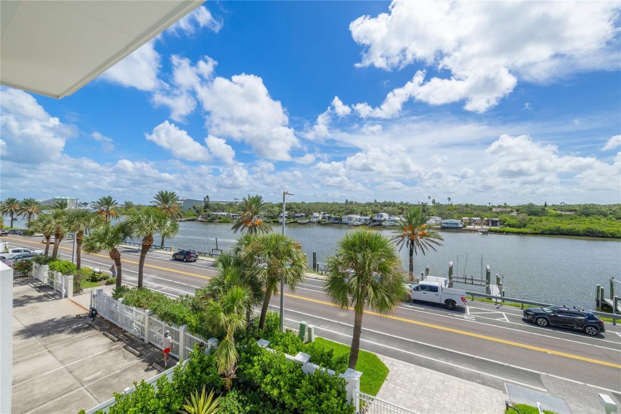 34 Gulf Boulevard, Indian Rocks Beach, FL 33785 Photo