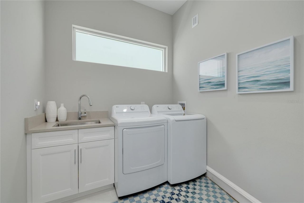 34 Gulf Boulevard, Indian Rocks Beach, FL 33785 Photo