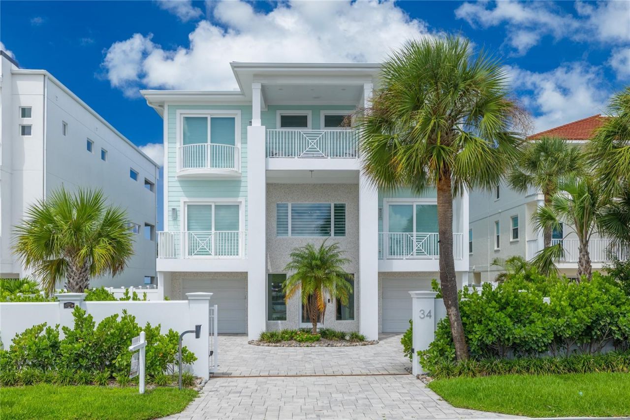 34 Gulf Boulevard, Indian Rocks Beach, FL 33785 Photo