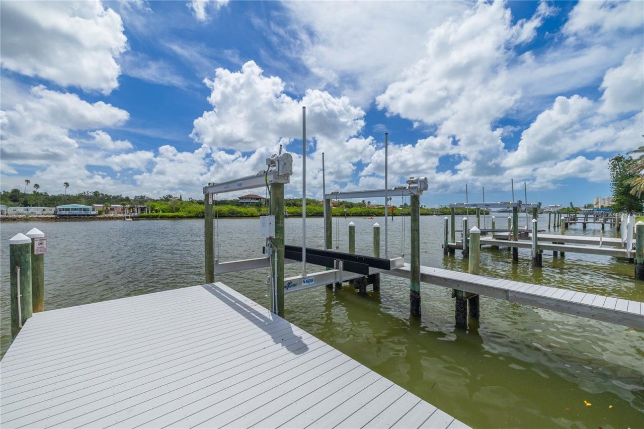 34 Gulf Boulevard, Indian Rocks Beach, FL 33785 Photo